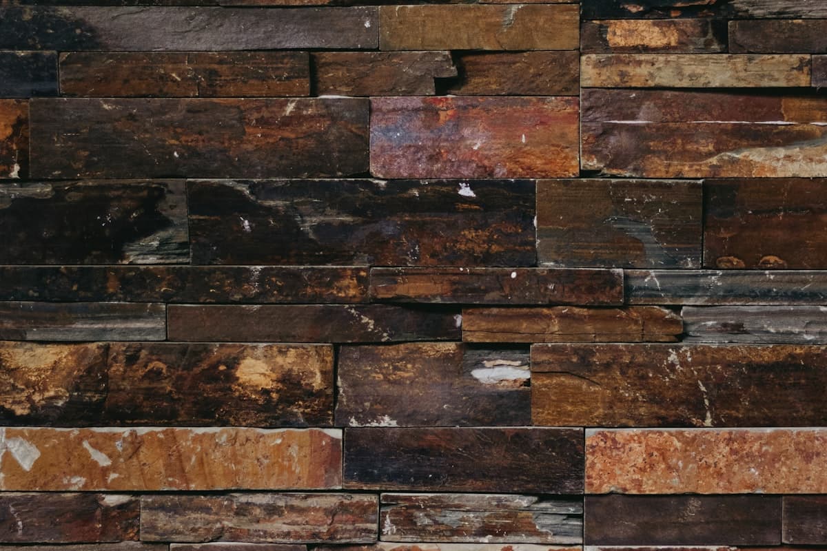 White oak hardwood in living room